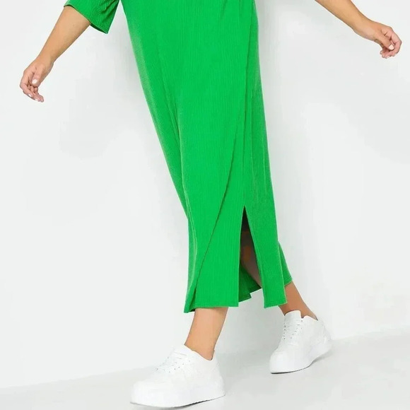 Yours | Plus Size Green Ribbed T-Shirt Dress Stretch Fabric - New with Tag! - Picture 3 of 15